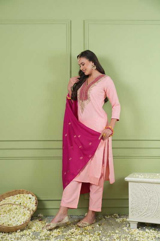 Peach Silk Suit Set with Jacquard Silk Dupatta